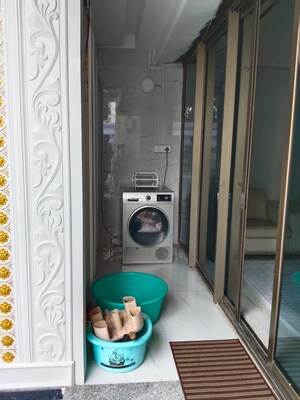 Building Lobby in 4 BHK Villa at Tata Primanti Villas, Sector 72 – for Rent