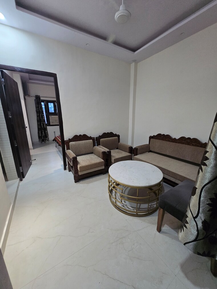 Living Room, lajpat nagar 4 1.5 Bedroom 600 Sq.Ft. Apartment In Lajpat Nagar 4 Delhi 9549253