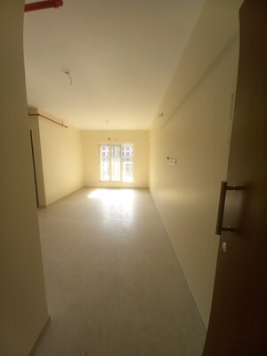 Room in 2 BHK Apartment at Mahavir Square, Manpada – for Rent