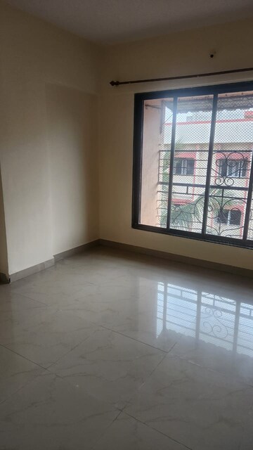 Bedroom in 2 BHK Apartment at Chembur – for Rent