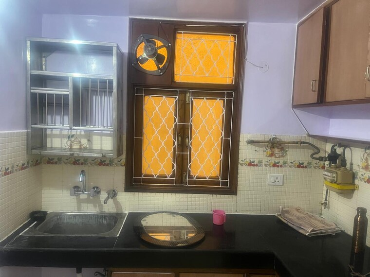 Kitchen, south extension ii 4 Bedroom 250 Sq.Yd. Builder Floor In South Extension ii Delhi 9549295