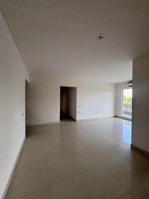 Room in 2 BHK Apartment at Silverglades The Melia, Sohna Sector 35 – for Rent