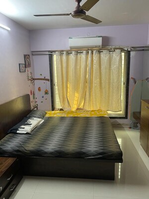 Bedroom in 2 BHK Apartment at Sindhi Society, Chembur – for Rent