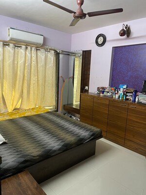 Bedroom in 2 BHK Apartment at Sindhi Society, Chembur – for Rent