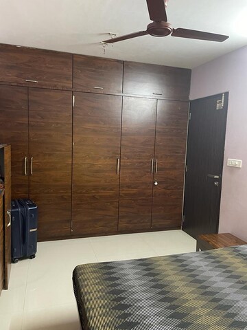 Bedroom in 2 BHK Apartment at Sindhi Society, Chembur – for Rent