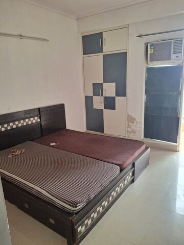 Bedroom in 2 BHK Apartment at JM Florance, Tech Zone 4 Greater Noida – for Rent