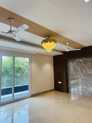 3 BHK Builder Floor For Sale in CS Roseate 63, Sector 63a