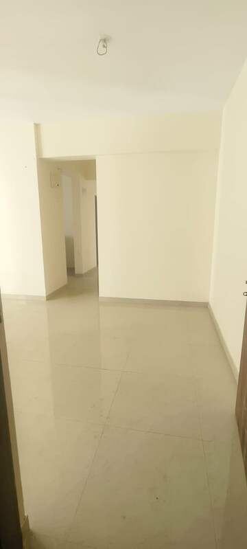 Room in 2 BHK Apartment at Shanti Dham Apartment, Kalwa – for Sale