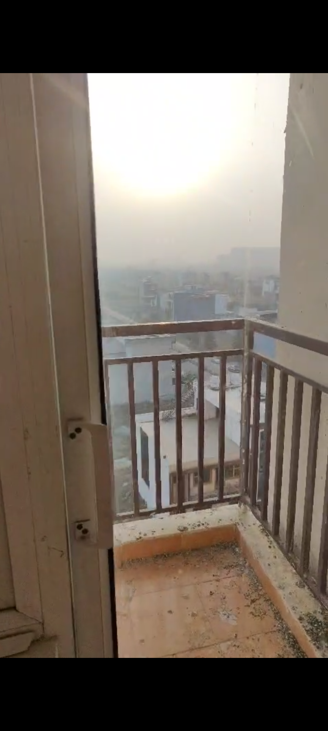 2 BHK Apartment For Rent in Wave City