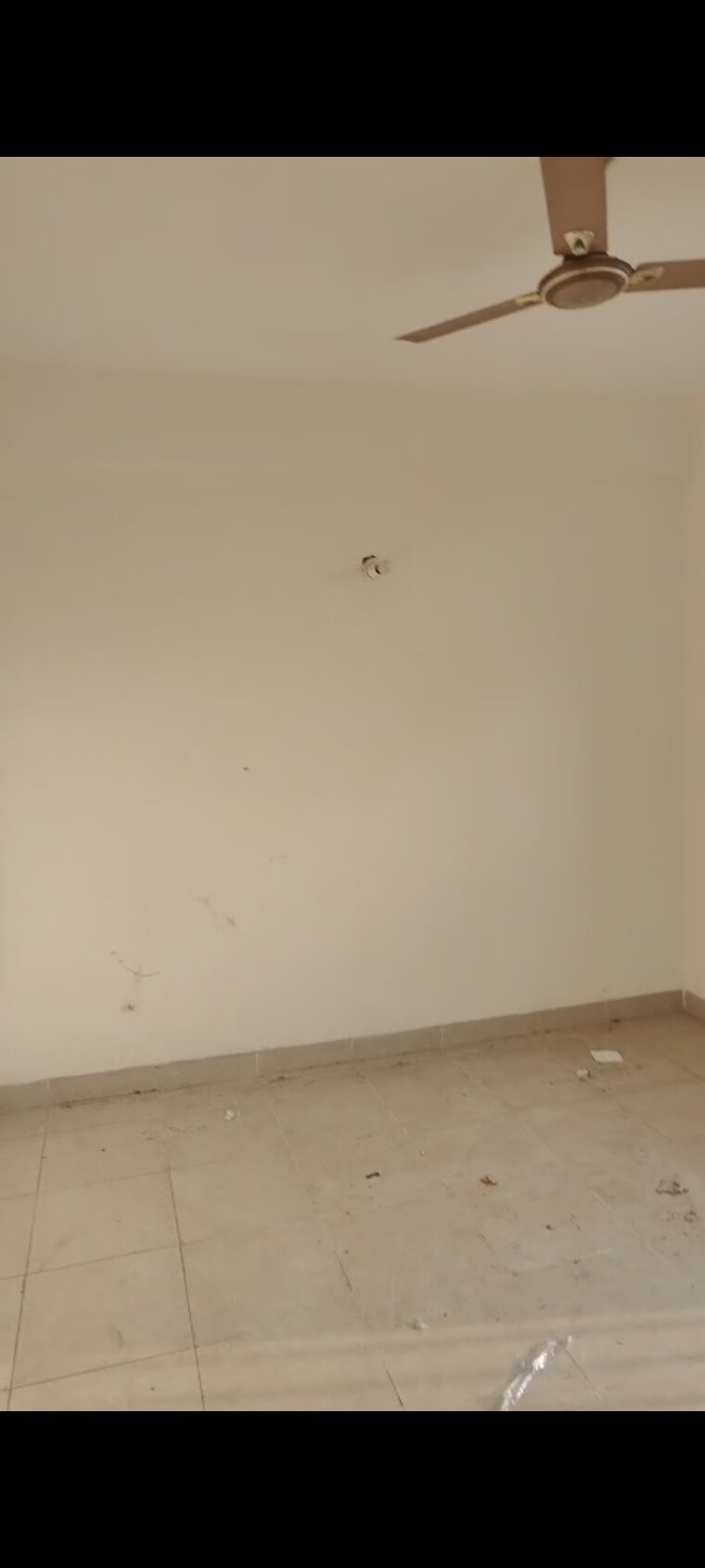 Room, wave-city 2 Bedroom 624 Sq.Ft. Apartment In Wave City Ghaziabad 9549441