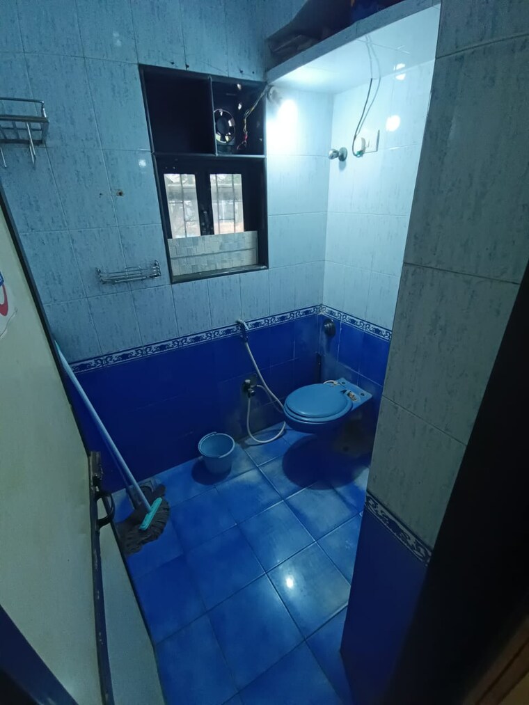 Bathroom, leela-sagar-apartments 1 Bedroom 500 Sq.Ft. Apartment In Andheri West Mumbai 9549431