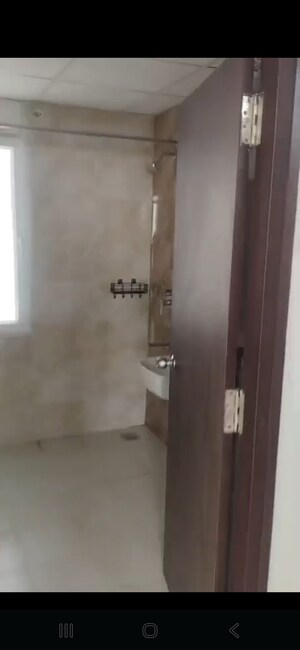 Room in 2 BHK Apartment at Hero Homes Gurgaon, Sector 104 – for Rent
