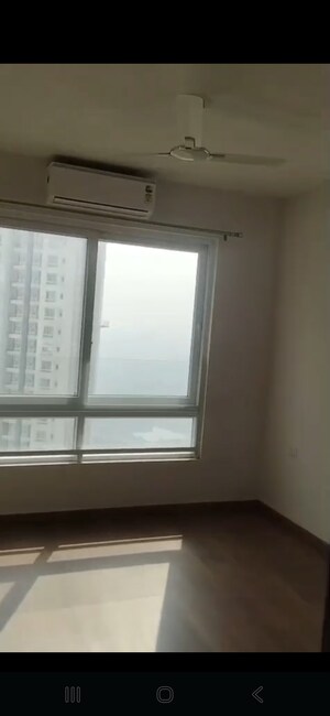 Room in 2 BHK Apartment at Hero Homes Gurgaon, Sector 104 – for Rent