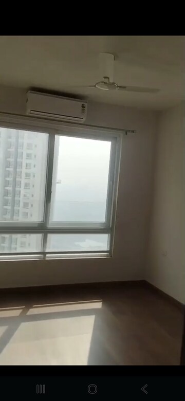 Room in 2 BHK Apartment at Hero Homes Gurgaon, Sector 104 – for Rent