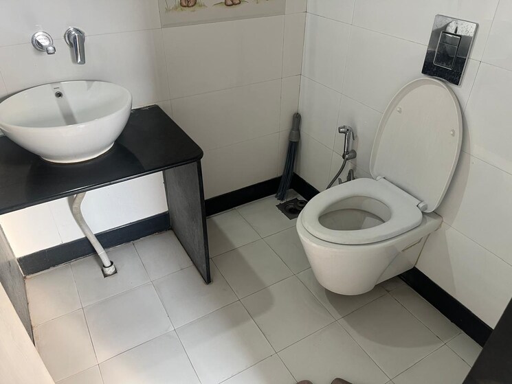 Bathroom, ganga-arcadia 3 Bedroom 2036 Sq.Ft. Apartment In Kharadi Pune 9549457