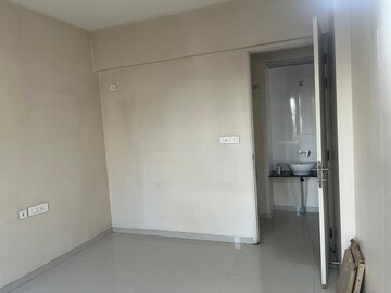 Room in 3 BHK Apartment at Ganga Arcadia, Kharadi – for Rent