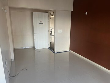 Room in 3 BHK Apartment at Ganga Arcadia, Kharadi – for Rent