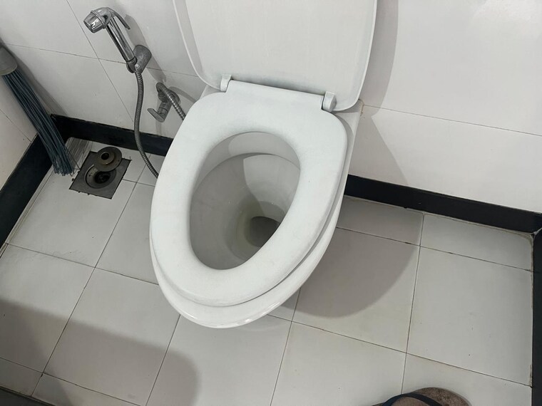 Bathroom, ganga-arcadia 3 Bedroom 2036 Sq.Ft. Apartment In Kharadi Pune 9549457