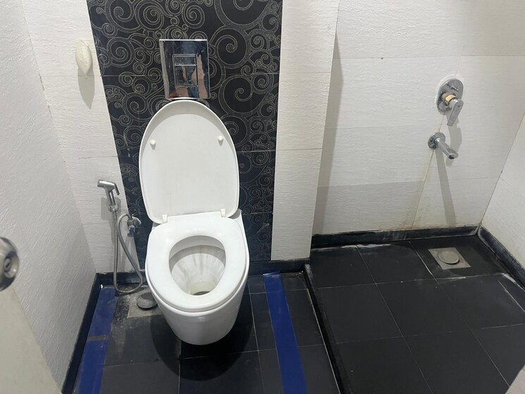 Bathroom, ganga-arcadia 3 Bedroom 2036 Sq.Ft. Apartment In Kharadi Pune 9549457