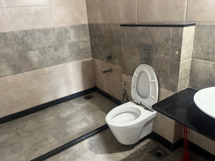 Bathroom, ganga-arcadia 3 Bedroom 2036 Sq.Ft. Apartment In Kharadi Pune 9549457