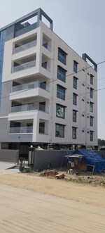 3 BHK 3250 Sq.Ft. Apartment in One Floor One Flat Standa