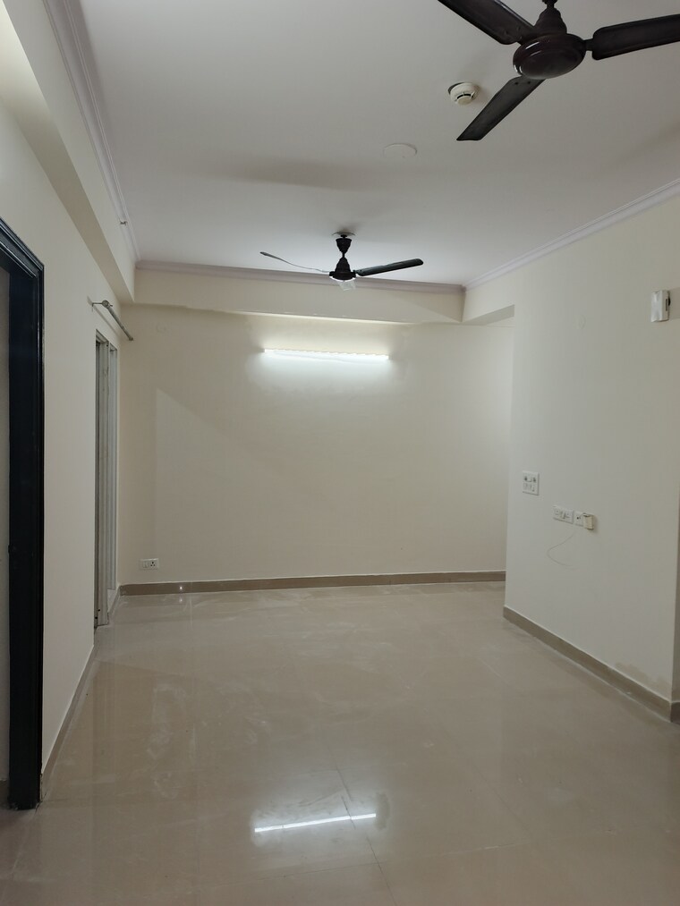 Bathroom, spring-meadows 2 Bedroom 1125 Sq.Ft. Apartment In Tech Zone 4 Greater Noida Greater Noida 9549489