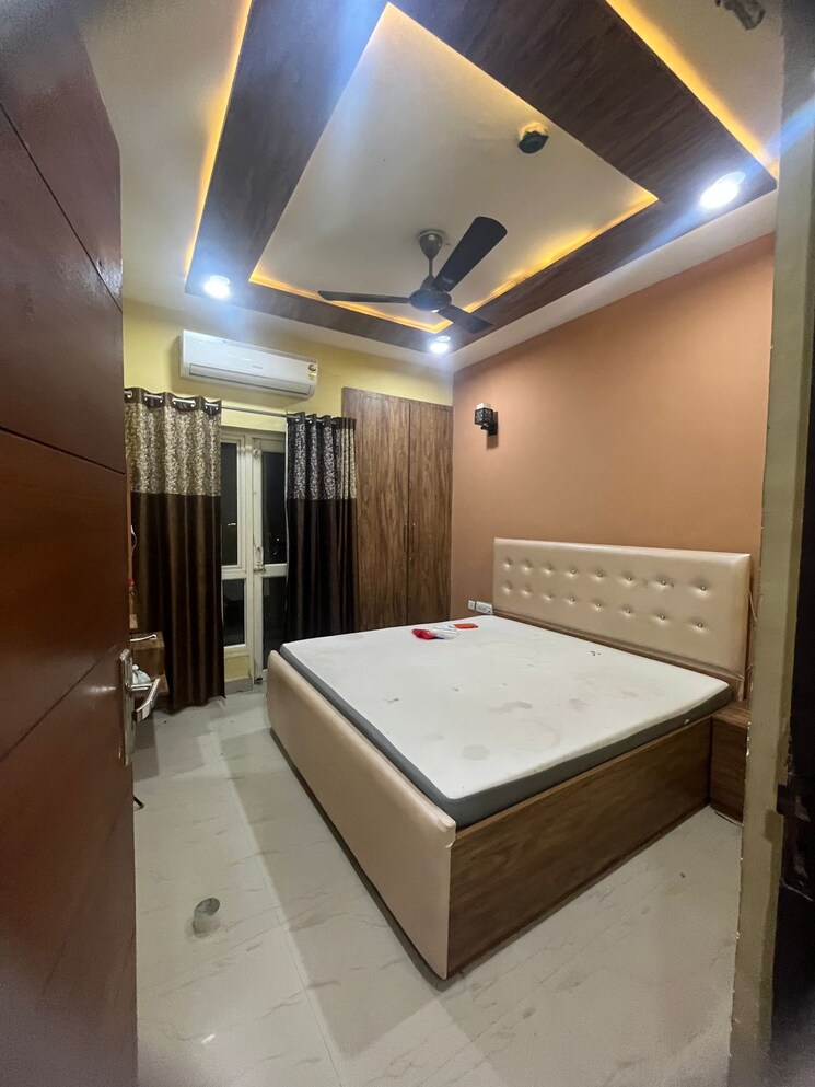 Master Bedroom, nimbus-the-golden-palm 1 RK 600 Sq.Ft. Apartment In Sector 168 Noida 9549496