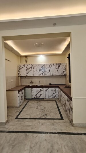 Kitchen in 3 BHK Builder Floor at Sector 45 – for Rent