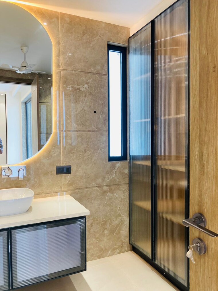 Bathroom, sector 45 3 Bedroom 300 Sq.Yd. Builder Floor In Sector 45 Gurgaon 9549513