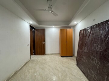 Room in 1 BHK Builder Floor at Freedom Fighters Enclave – for Rent