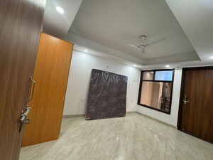 Room in 1 BHK Builder Floor at Freedom Fighters Enclave – for Rent