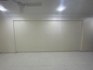 Room in 3 BHK Apartment at PR Ananti Apartment, Santacruz West – for Rent