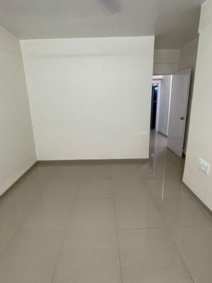Room in 3 BHK Apartment at PR Ananti Apartment, Santacruz West – for Rent