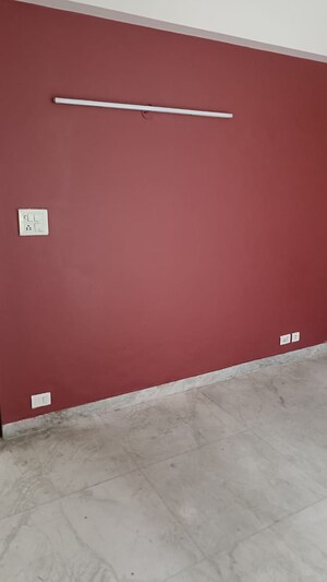 Room in 3 BHK Apartment at Sector 19 Dwarka – for Rent