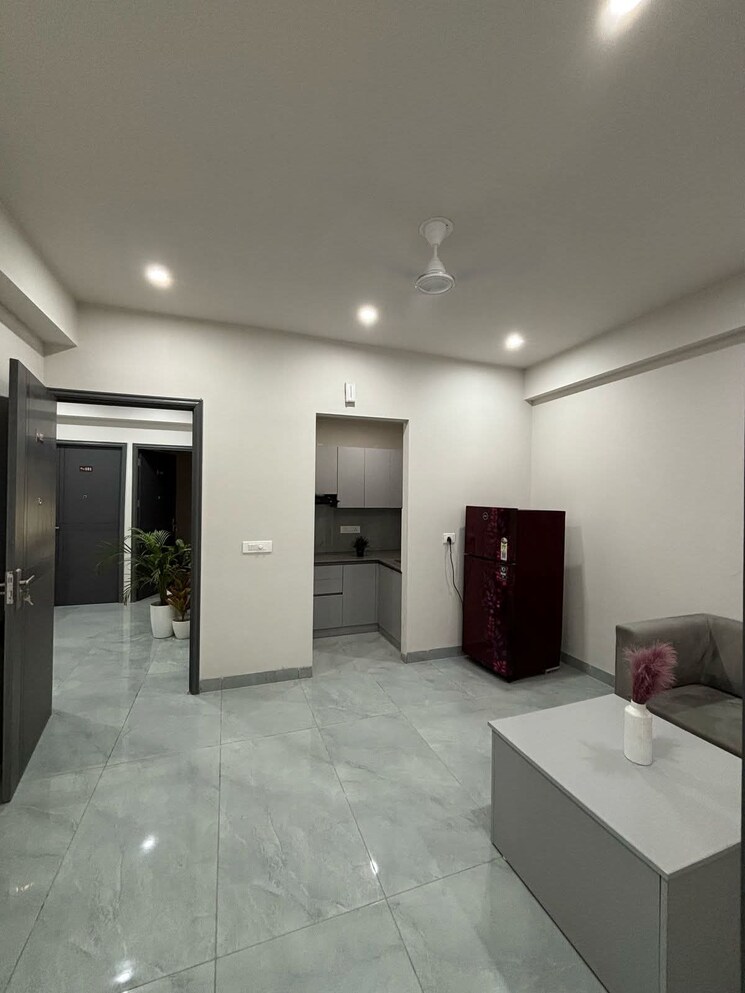 Living Room, saket 1 Bedroom 700 Sq.Ft. Apartment In Saket Delhi 9549564
