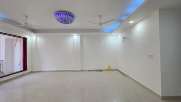 Furnished Amenities in 3 BHK Builder Floor at Saket – for Sale
