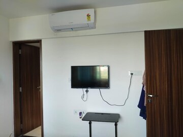 Furnished Amenities in 2 BHK Apartment at Shreyas Palladium Grand, Dhanori – for Rent