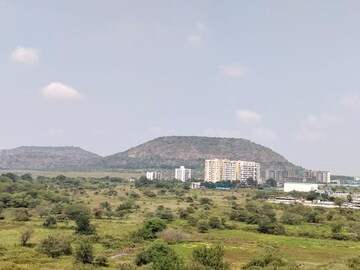 Master Bedroom in 2 BHK Apartment at Shreyas Palladium Grand, Dhanori – for Rent