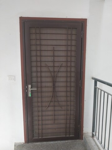  2 BHK Builder Floor at Sector 82 – for Rent