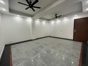 Room in 3 BHK Apartment at Freedom Fighters Enclave – for Rent