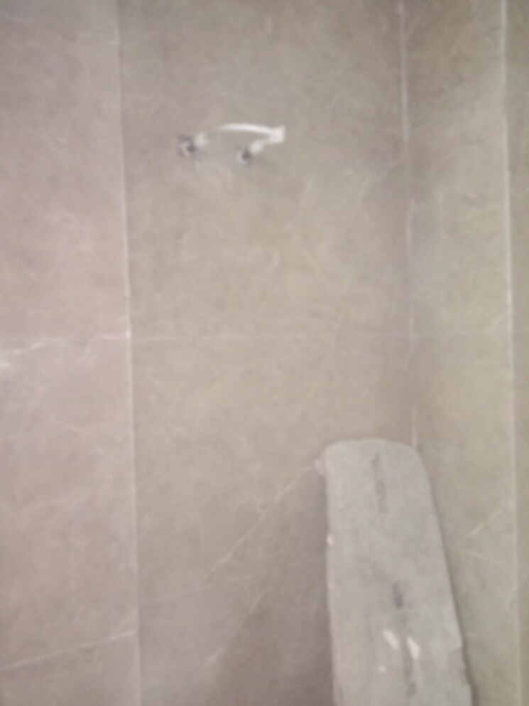 Bathroom, dwarka mor 2 Bedroom 585 Sq.Ft. Builder Floor In Dwarka Mor Delhi 9549632