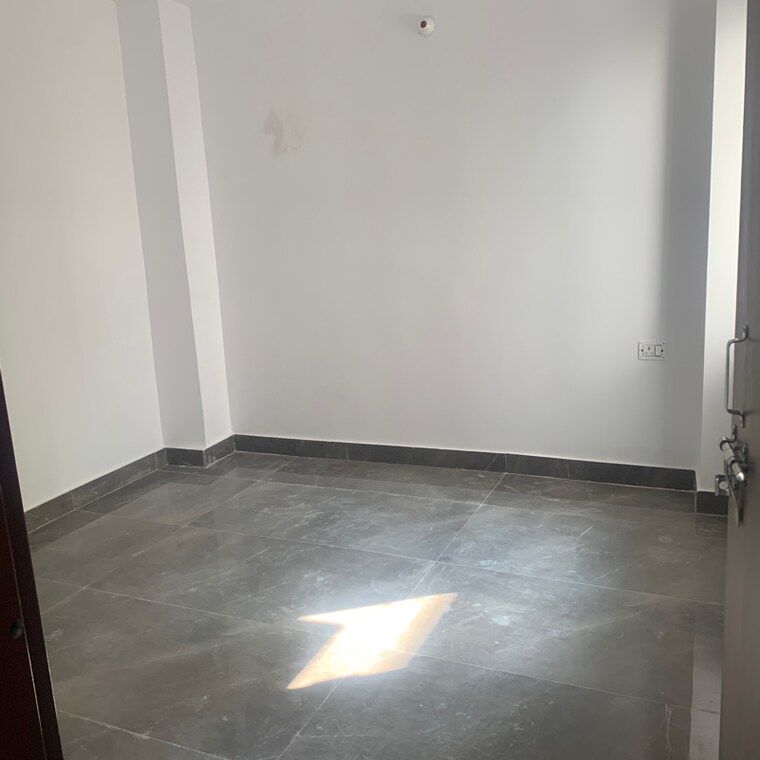 Room, katwaria sarai 3 Bedroom 800 Sq.Ft. Builder Floor In Katwaria Sarai Delhi 9549641