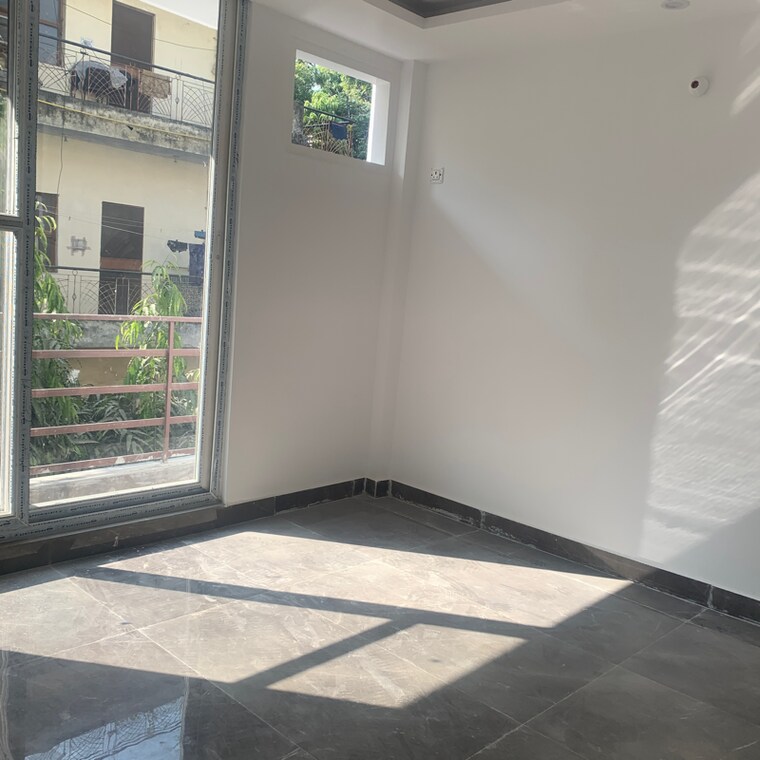 Room, katwaria sarai 3 Bedroom 800 Sq.Ft. Builder Floor In Katwaria Sarai Delhi 9549641