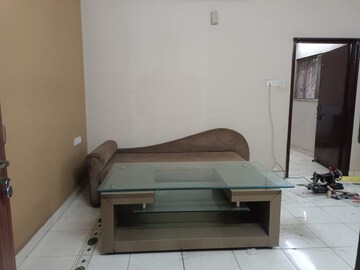 Furnished Amenities in 3 BHK Apartment at Shankar Nagar – for Rent