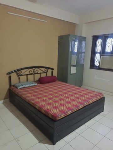 Bedroom in 3 BHK Apartment at Shankar Nagar – for Rent