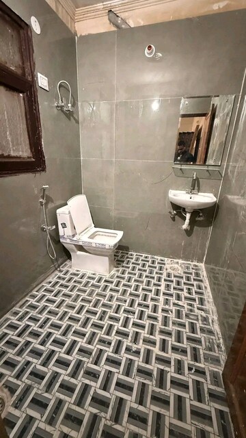 Bathroom in 1 BHK Apartment at Chattarpur – for Rent