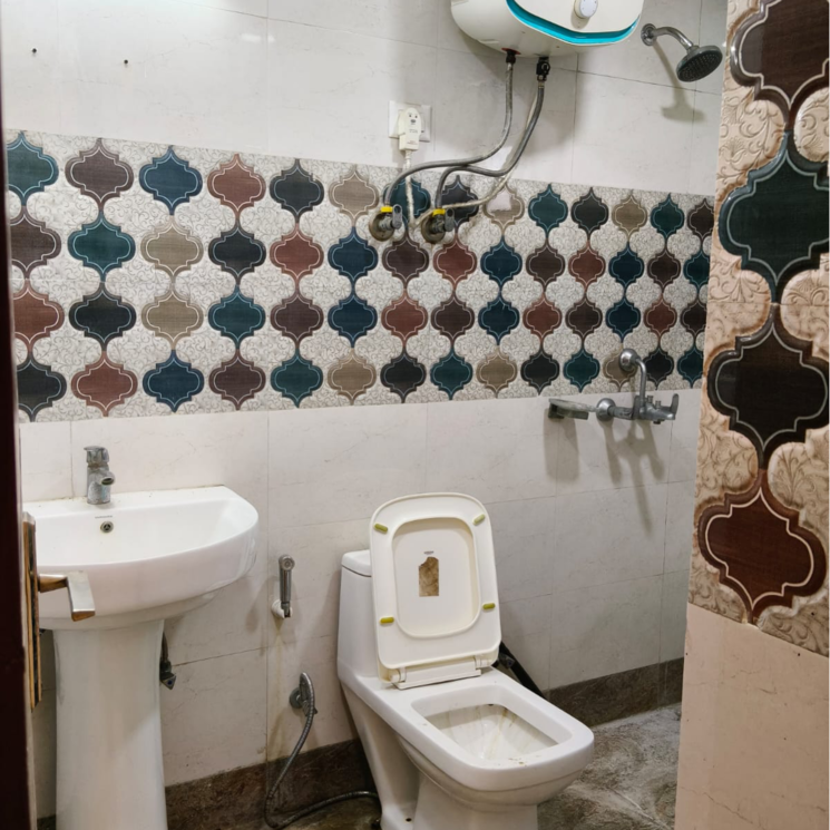 Team Area, saya-gold-avenue 4 Bedroom 2370 Sq.Ft. Apartment In Vaibhav Khand Ghaziabad 9549653