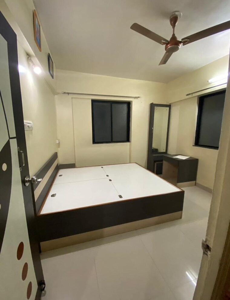Team Area, tingre nagar 2 Bedroom 1000 Sq.Ft. Apartment In Tingre Nagar Pune 9549670