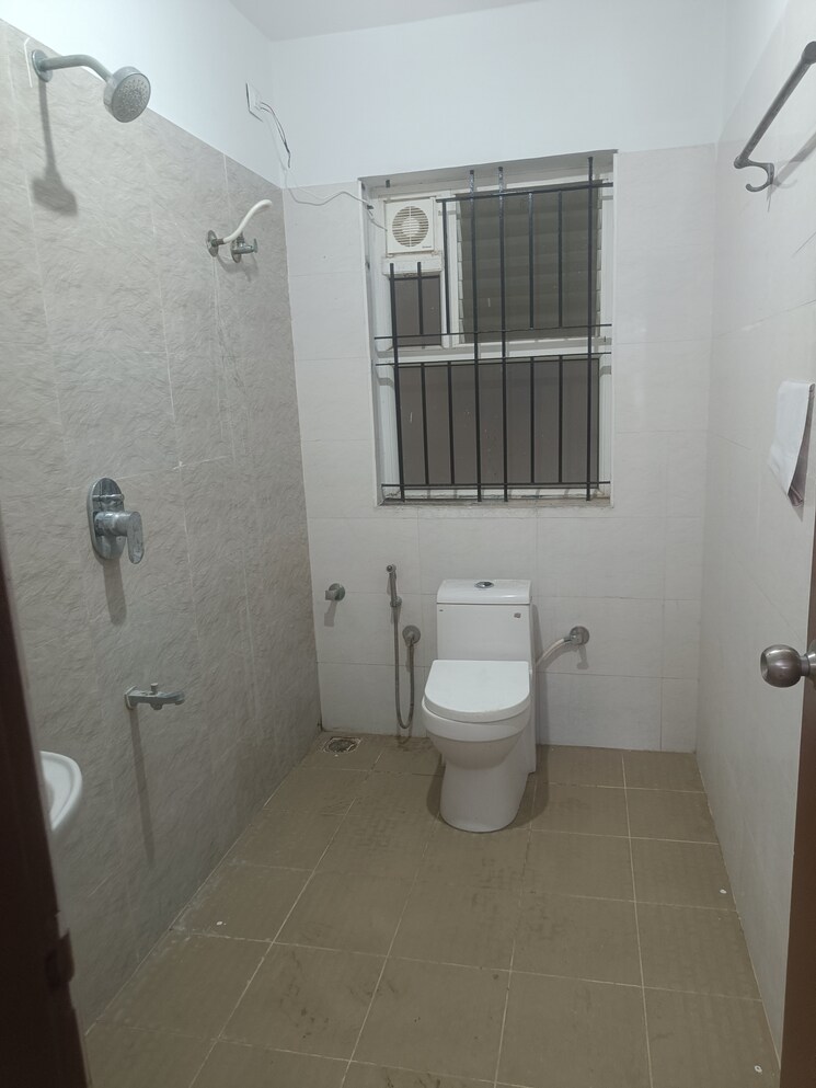 Bathroom, abbigere 2 Bedroom 1021 Sq.Ft. Apartment In Abbigere Bangalore 9549598