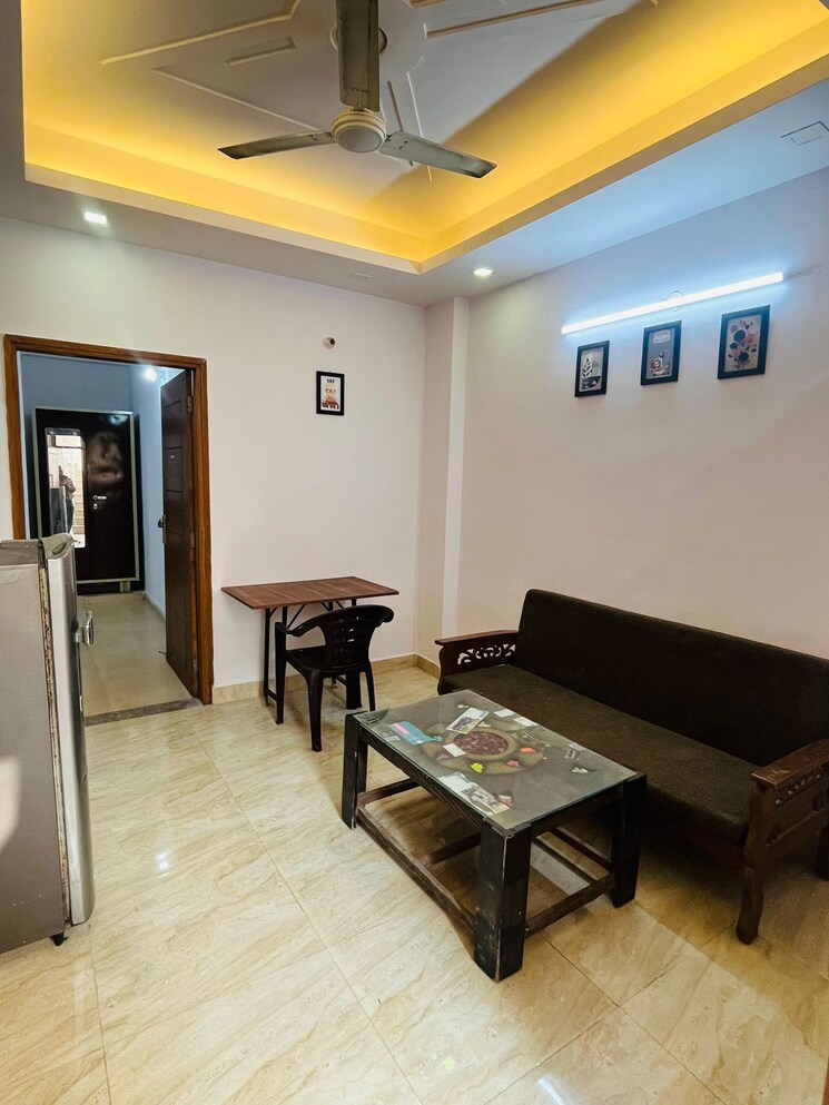 Living Room, saket 1 Bedroom 500 Sq.Ft. Builder Floor In Saket Delhi 9549663